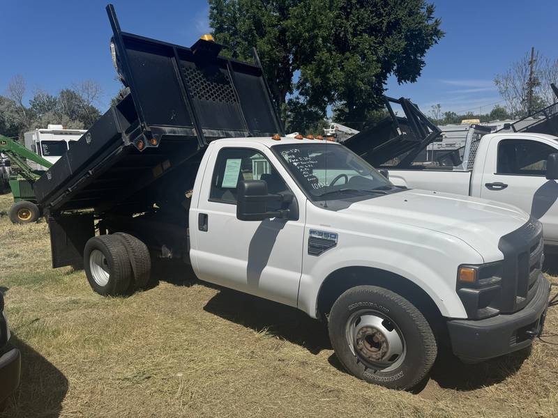 2008 Ford F350, 10 ft bed with hoist, (CN 1127)