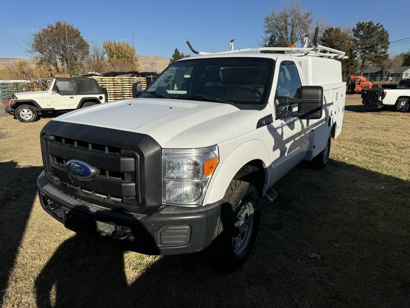 2011 Ford F250 Utility, 4x4, (CN1009)