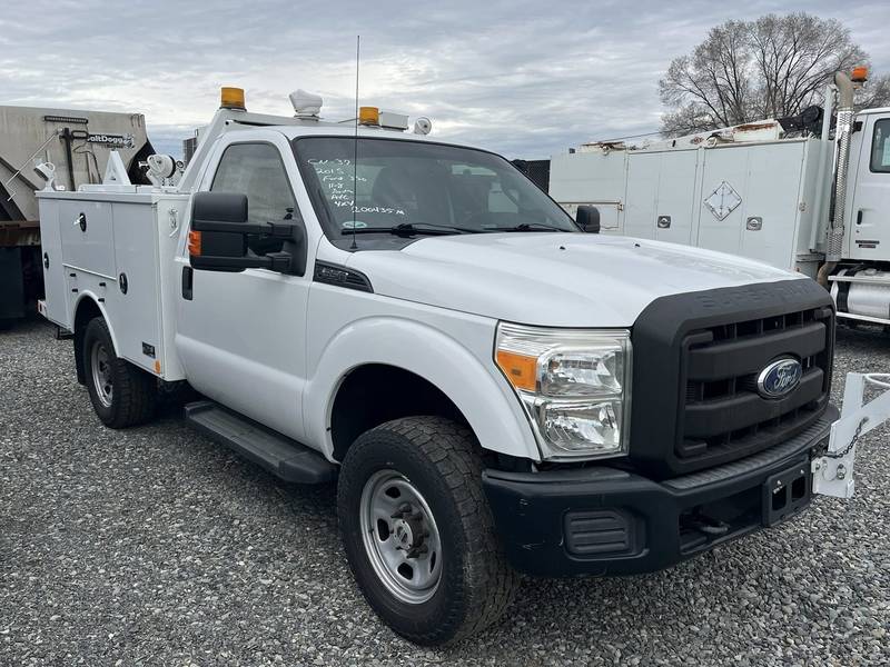 2015 Ford F350, 4x4, Utility, (CN 37)