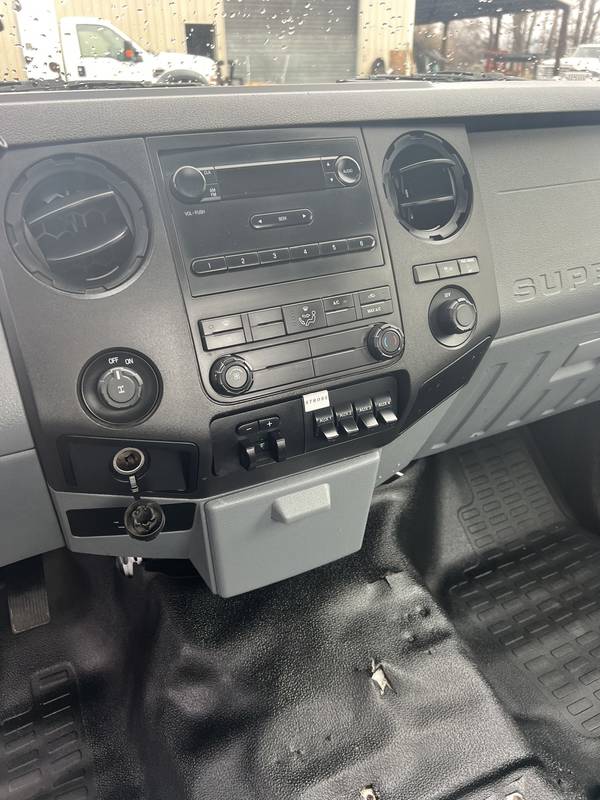 2013 Ford F250, pickup, (CN 86)