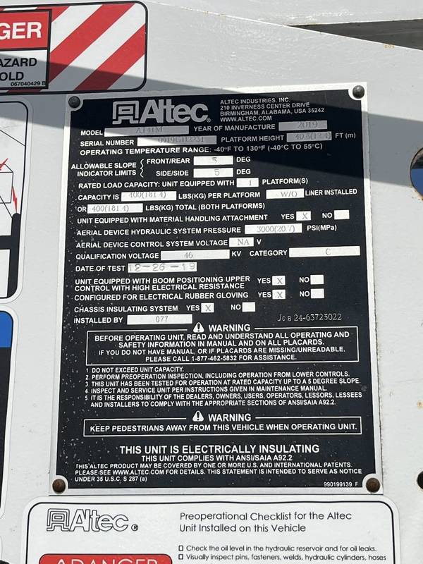 2019 Ford F550 4x4 40ft Bucket Truck W/MATERIAL LIFT  (CN 1005)