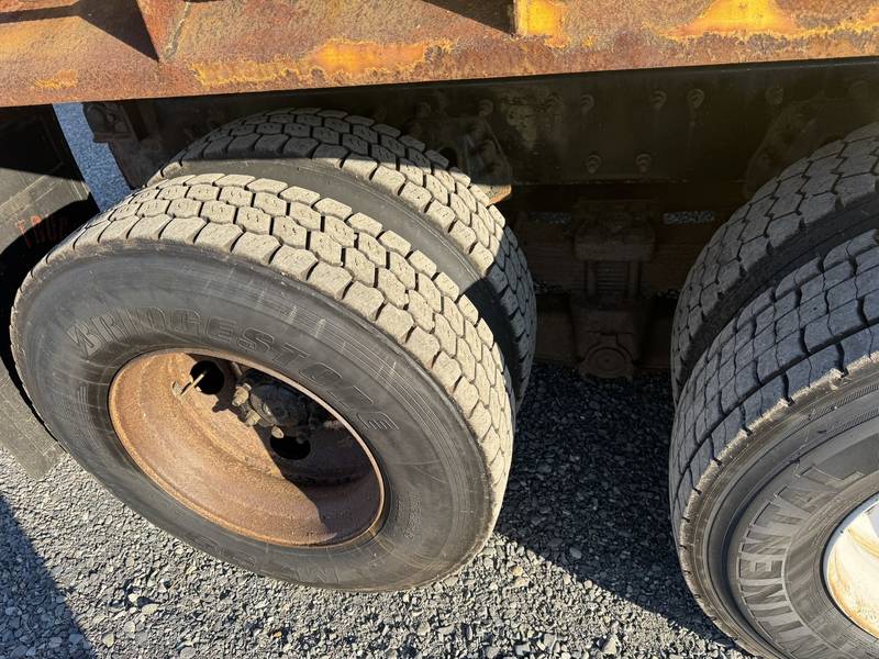 2007 IHC 7600 12 YRD Dump Truck (CN 1084)