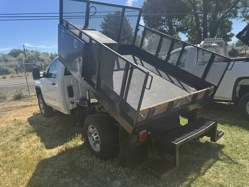 2015 GMC Sierra 2500, 8 ft Fatbed W/Hoist, (CN 1125)