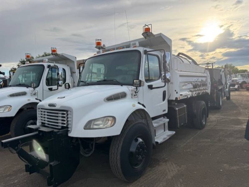 2004 Freightliner M2 5 yrd Dump truck, w/Side snow wing blade (CN 1016)