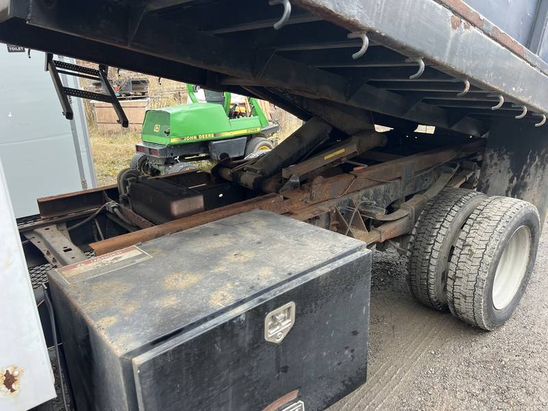 2010 Ford F550 4x4, Dump bed, snow plow and Sander, (CN56)
