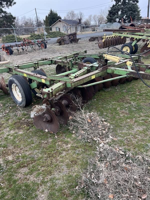 Jd 12 ft heavy duty tandem disc on rubber