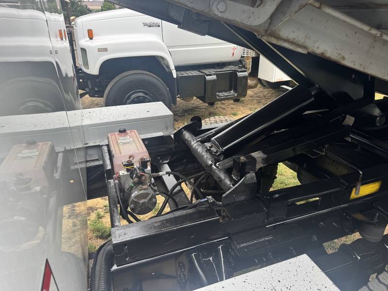 2006 GMC 5500 4x4, 3 yrd dump truck w/snow blade available (CN 67)