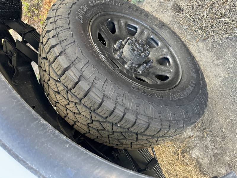 2013 Chevy 3500 4x4 Servive Utility (CN 32)