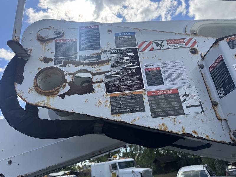 2017 Ford F550 4x4, 40 ft Altec Bucket, Bucket/ Material lift(CN 1058)