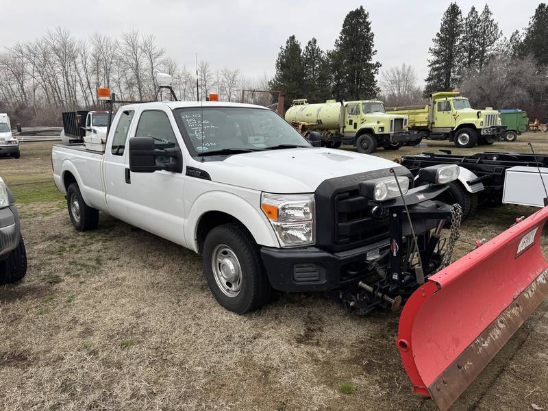 2012 Ford Ext Cab F 250, W/ Western 8 ft snow plow, (CN 1112)