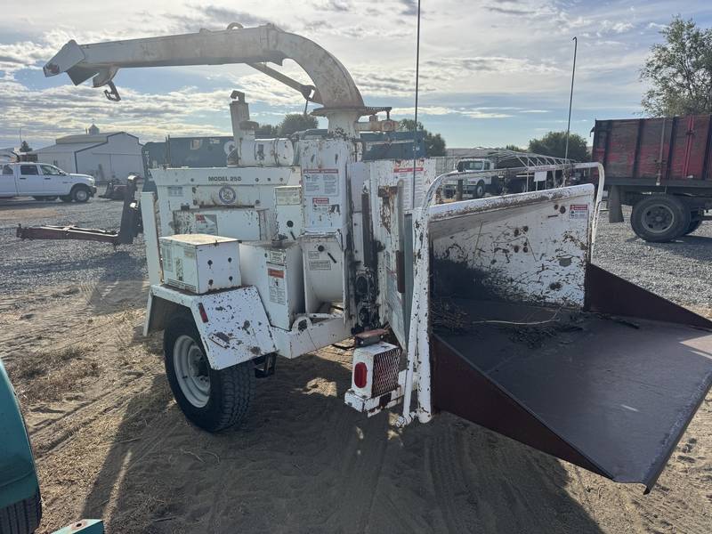2007 Altec Dsl, 12 inch woodchipper (CN 75)