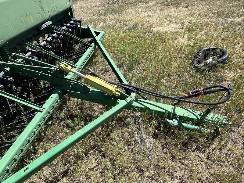 John Deere Seeder Drill