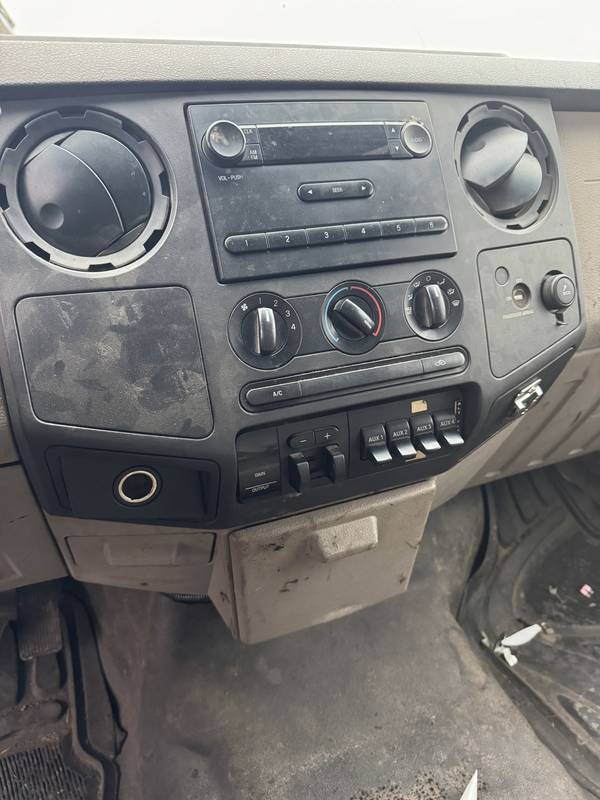 2008 Ford F550 2-3 yrd Dump Land scraper fold down sides(CN 16)
