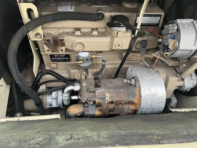 Ingersoll Rand 185 CFM, JD Dsl Air compressor 