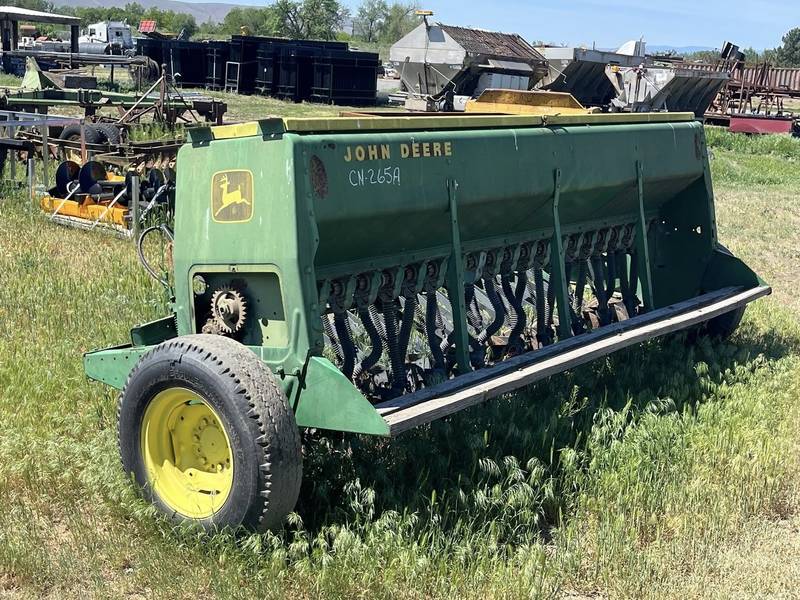 John Deere Seeder Drill