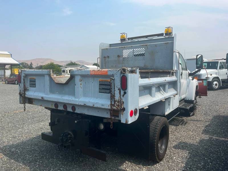 2006 GMC C5500 4x4, 3-4 Yard Dump Truck (CN-30)