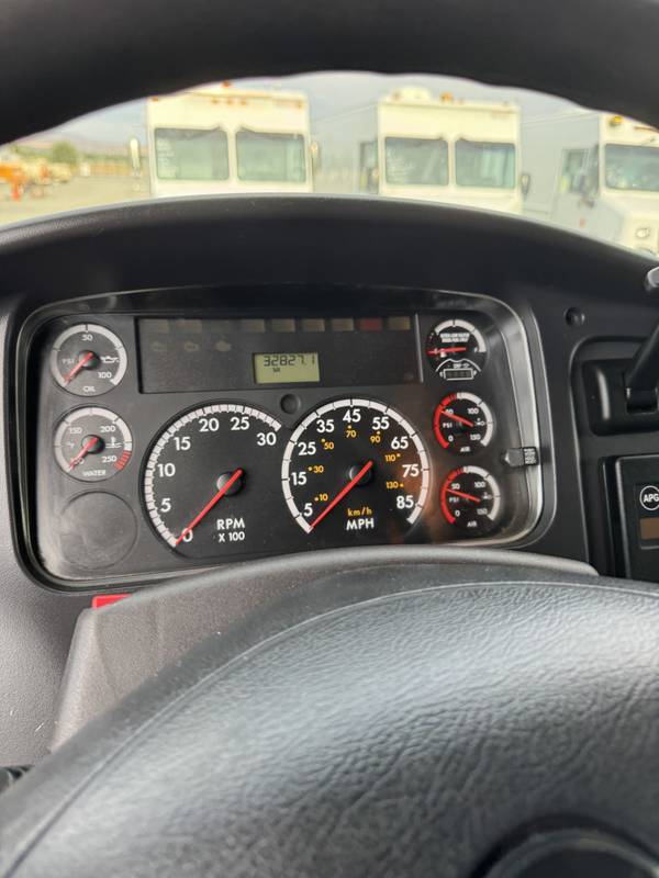 2011 Freightliner M2-106, Crewcab service.  truck. (CN 1001)
