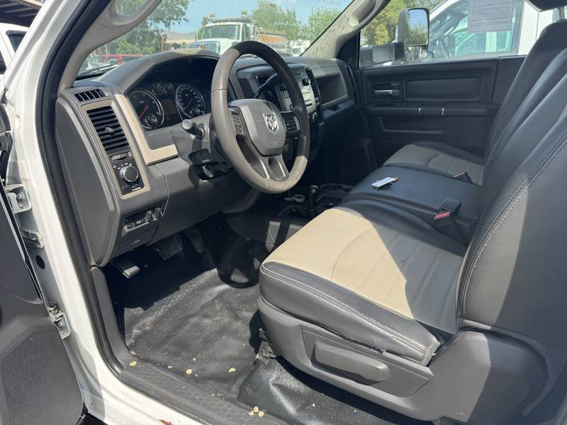 2012 Dodge Ram 5500, 4x4, utility (CN 51)