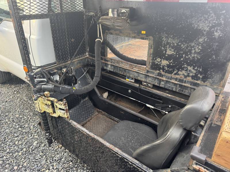 2008 Ford F350 SD, 10 ft Flatbed Truck W/ Big shot asphalt applicator, (CN 1056)