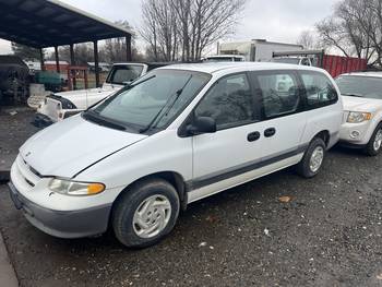 1998 Dodge Caravan passenger van (CN 1049)