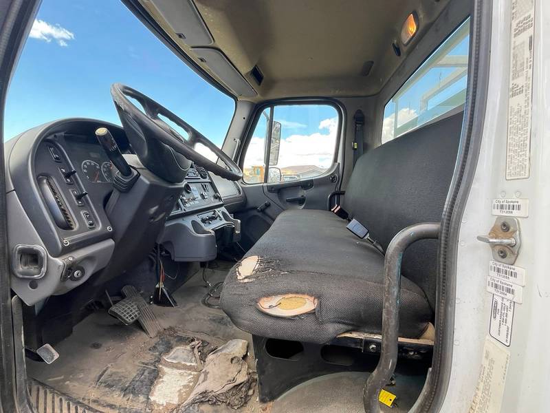 2011 Freightliner M2 Utility