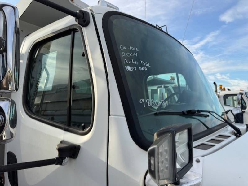2004 Freightliner M2 5 yrd Dump truck, w/Side snow wing blade (CN 1016)