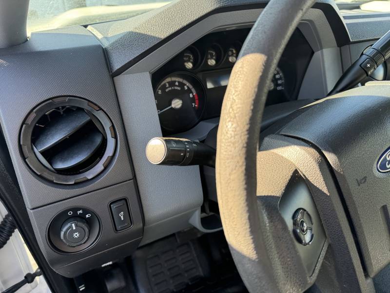 2011 Ford F250 Utility, 4x4, (CN1009)