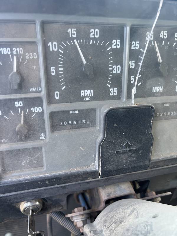 1998 IHC 2574 12 yrd dump truck (CN 99))