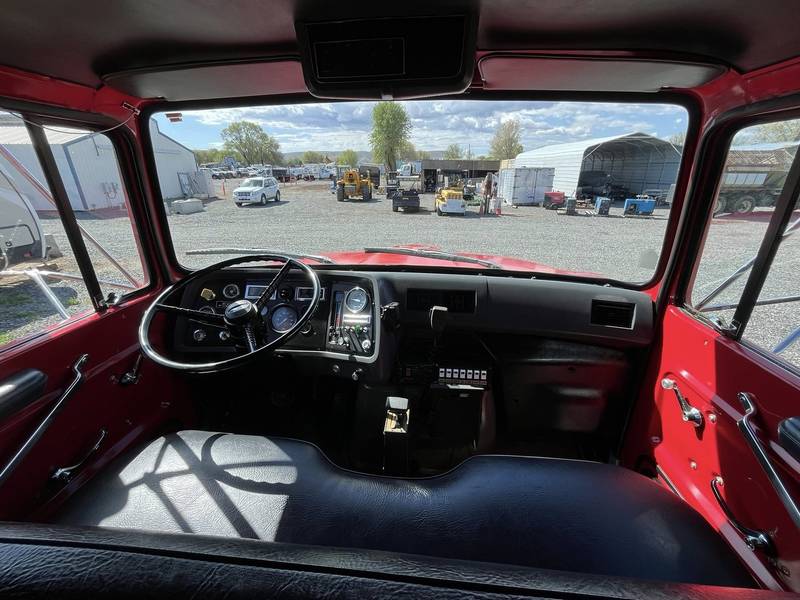 1991 Ford L8000 Utility Truck (CN-79)