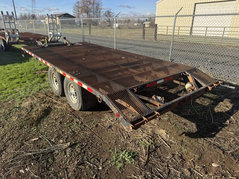 2009 Bentley 18ft Sno-cat T/A Equipment Trailer (CN 1026)