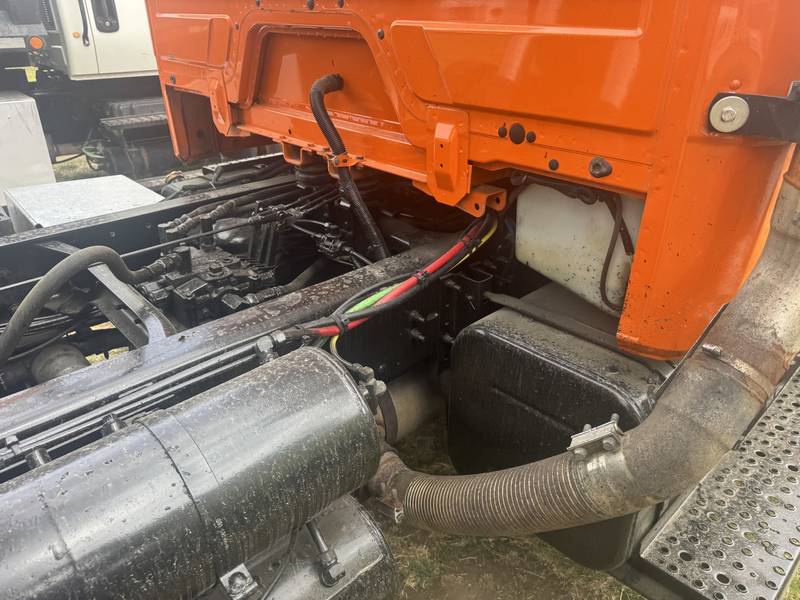 1997 Frtliner FL 80, 5 yrd dump truck, (CN 52)