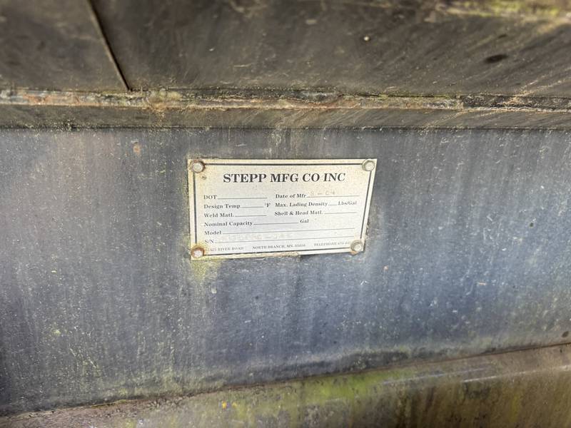 2005 IHC 7600, 2900 Gallon Stainless  Potable water/Flusher truck (CN 1073)