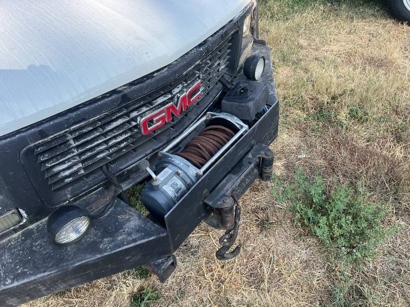 1998 GMC 3500 Crewcab Utility, 4x4, Dsl, (CN 1084)