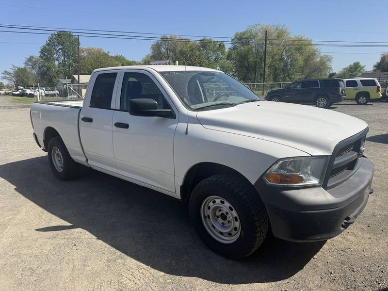 2012 Dodge Crewcab, 1500, 4x4, Truck, (CN 82)