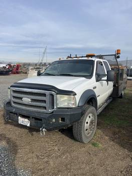 2007 Ford F450 Crew cab 4x4 (CN-1146)