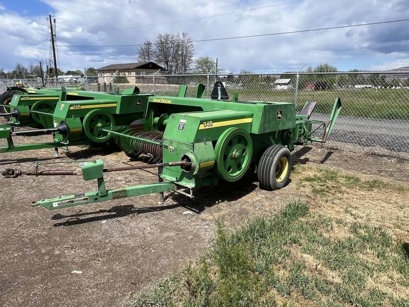 2004 John Deere 348 pto baler
