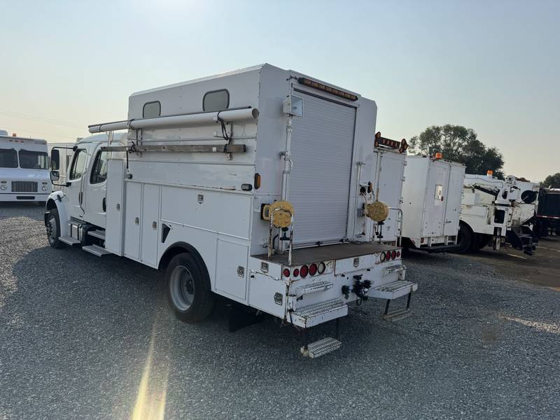 2011 Freightliner M2-106, Crewcab service.  truck. (CN 1001)