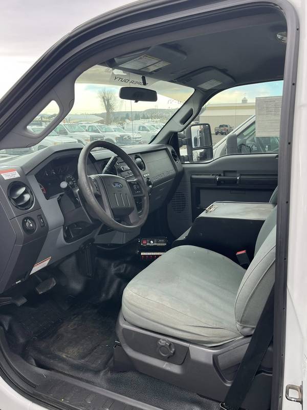 2015 Ford F350, 4x4, Utility, (CN 37)