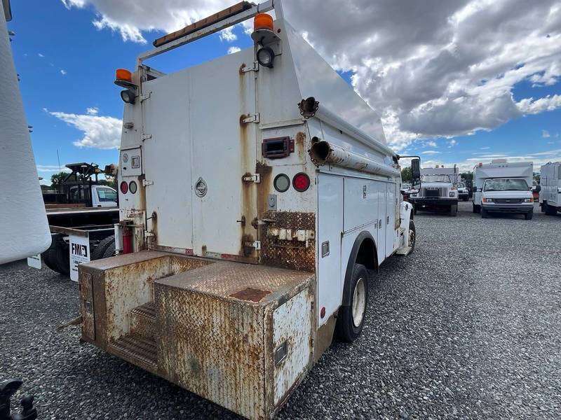 2011 Freightliner M2 Utility