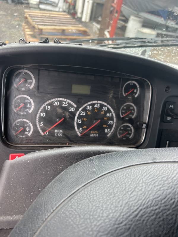 2009 Freightliner M2-106 Box Truck (CN 85)