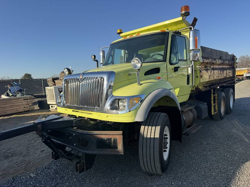 2007 IHC 7600 12 YRD Dump Truck (CN 1084)