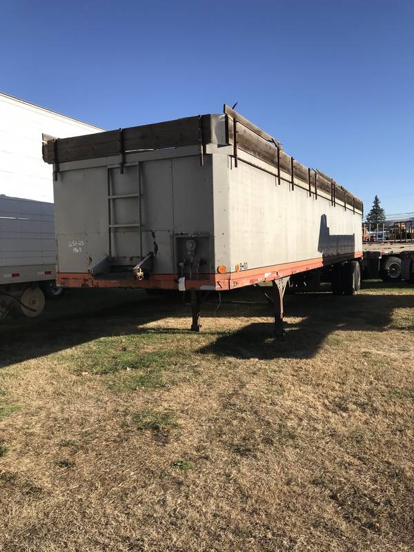 1963 Brown Belt Trailer Approx 40' (Lot 1251)