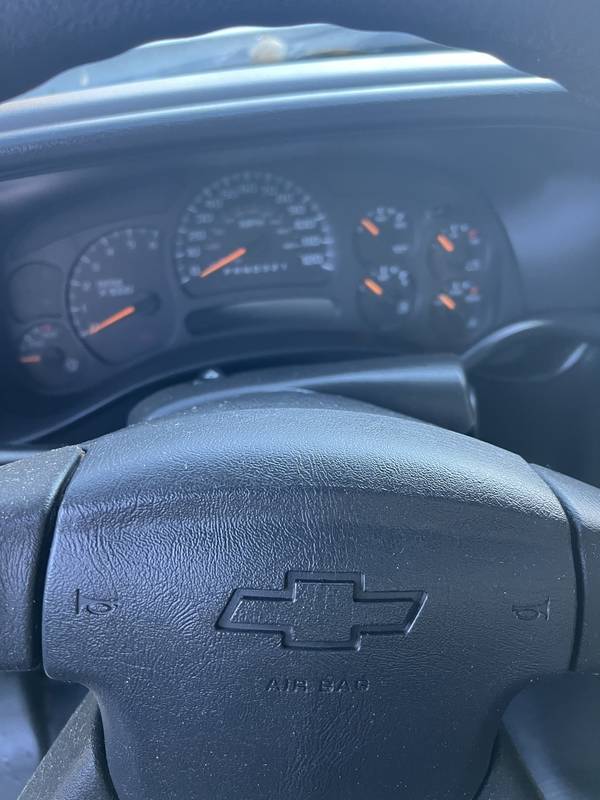 2006 Chevy 3500HD 2-3 yrd dump truck