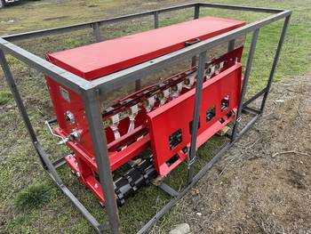 2025 New 3 pt or skidsteer mt 6 ft seeder