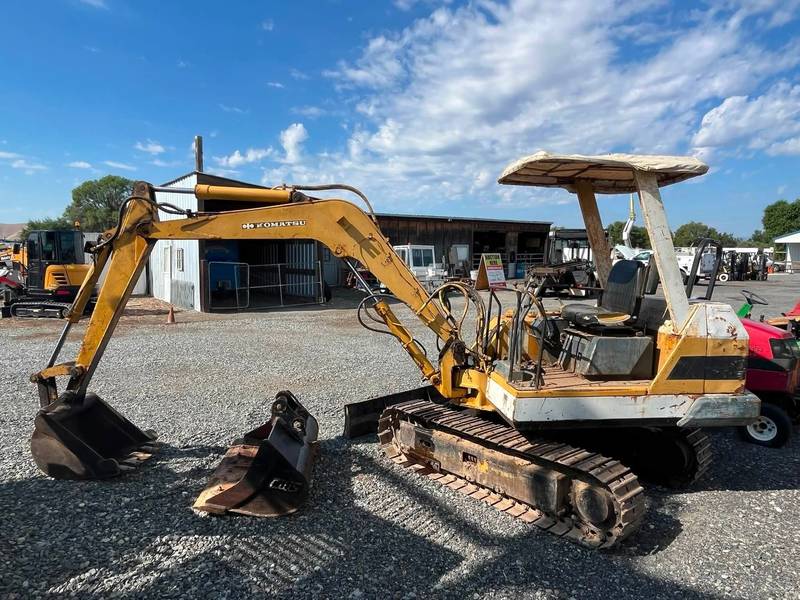 KOMATSU PC30