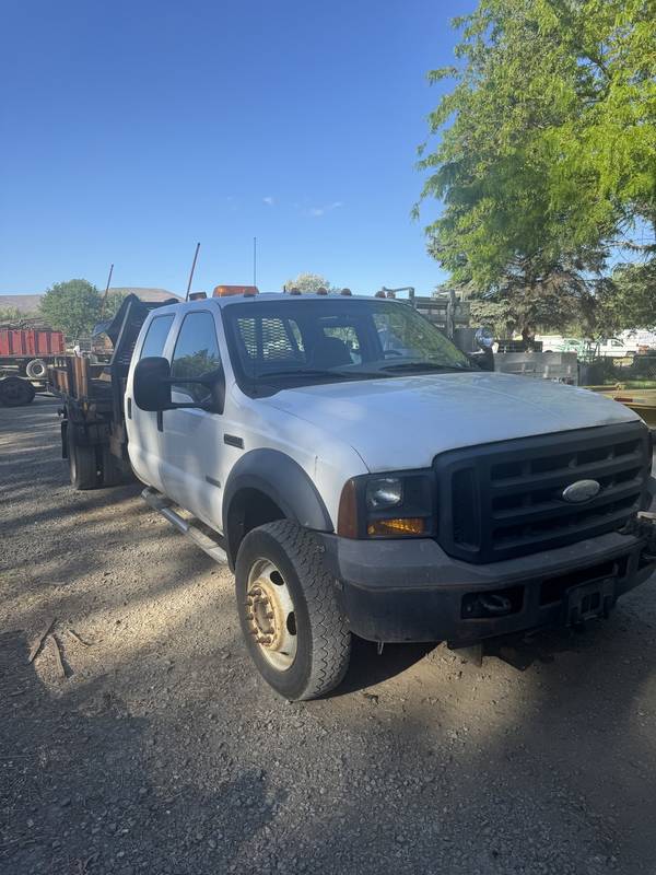 2006 Ford F550 Crewcab, 4x4, Steller Hook retrieval system w/ front Boss V-Plow