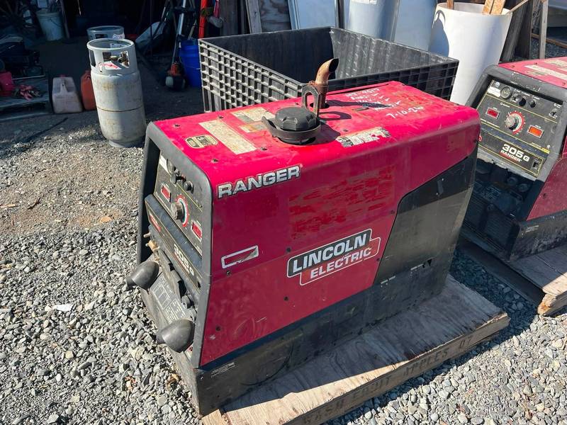 Lincoln Electric Ranger welder 305G