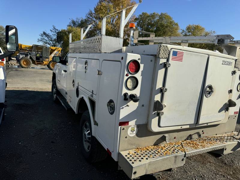 2015 Chevy 2500 HD Fiberglass Utility, 4x4, (CN 1060)