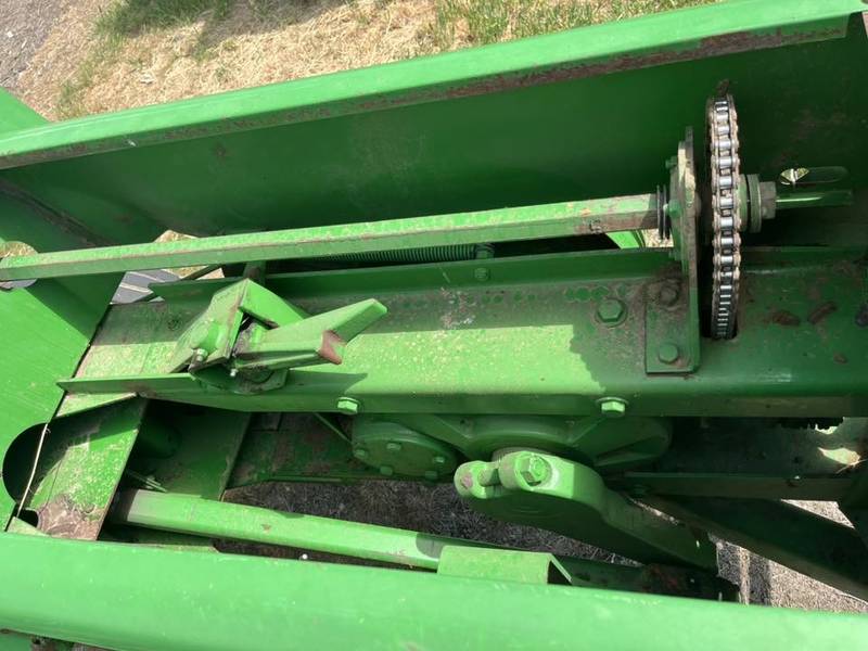 2004 John Deere 348 pto baler