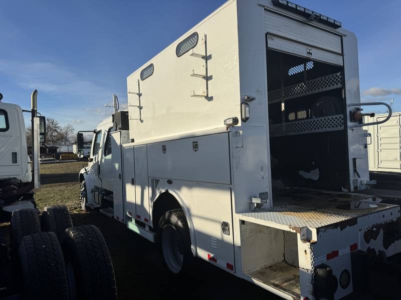 2014 Freightliner Crewcab, m2-106 Utility Truck (CN 39)